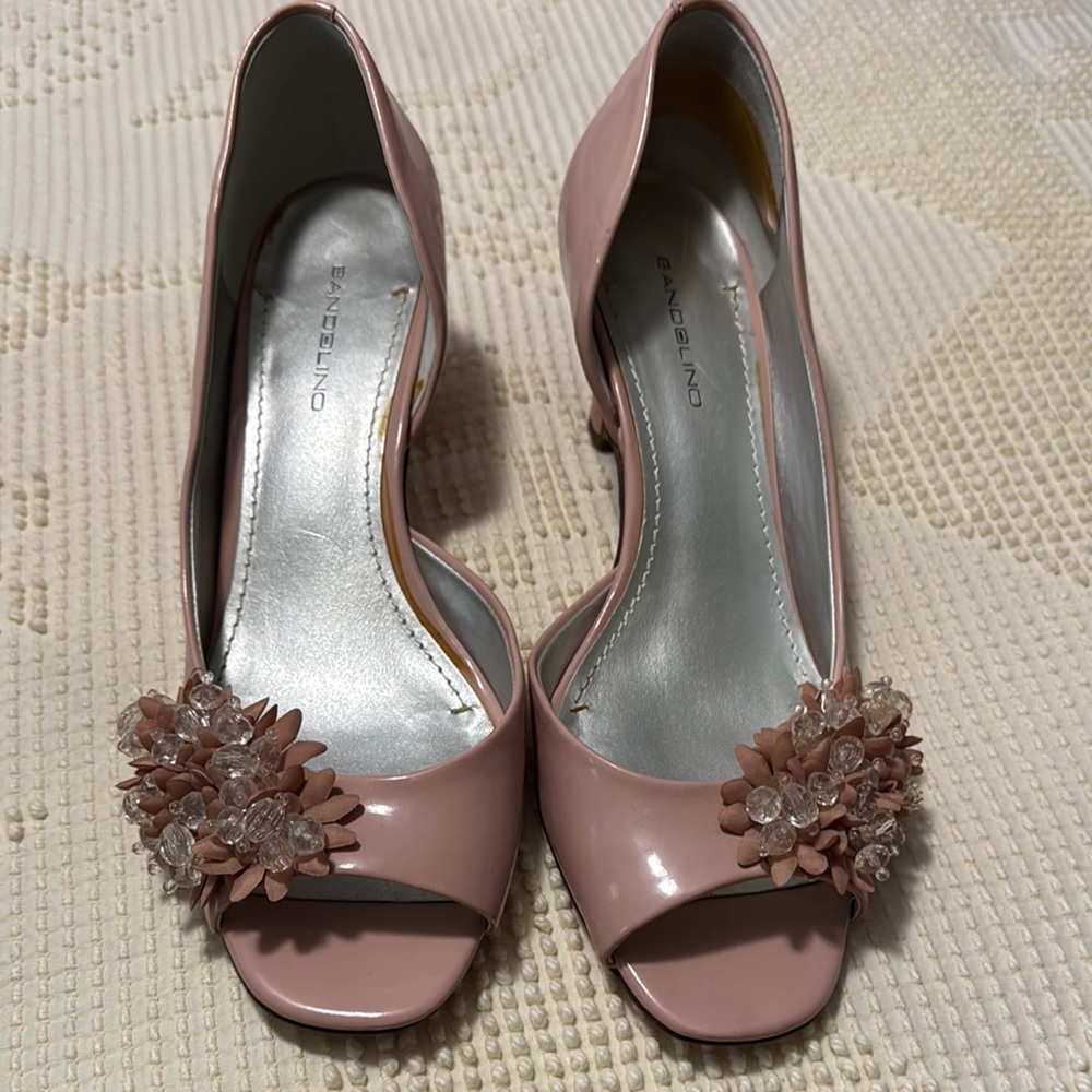 Bandolino Women's Pink Peep-Toe Heels